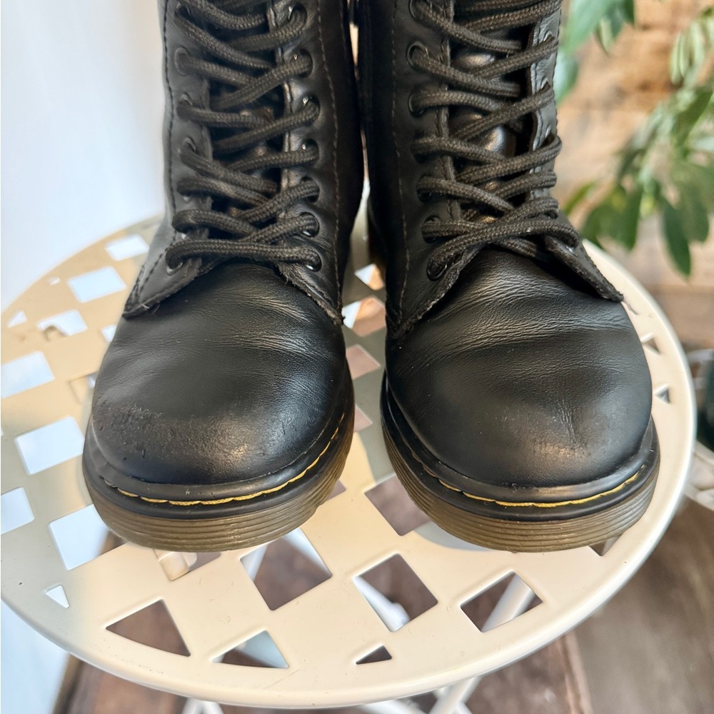 🥾 Dr. Martens Kids 1460J Leather Boots • Size 11 US Youth - Picture 5 of 9